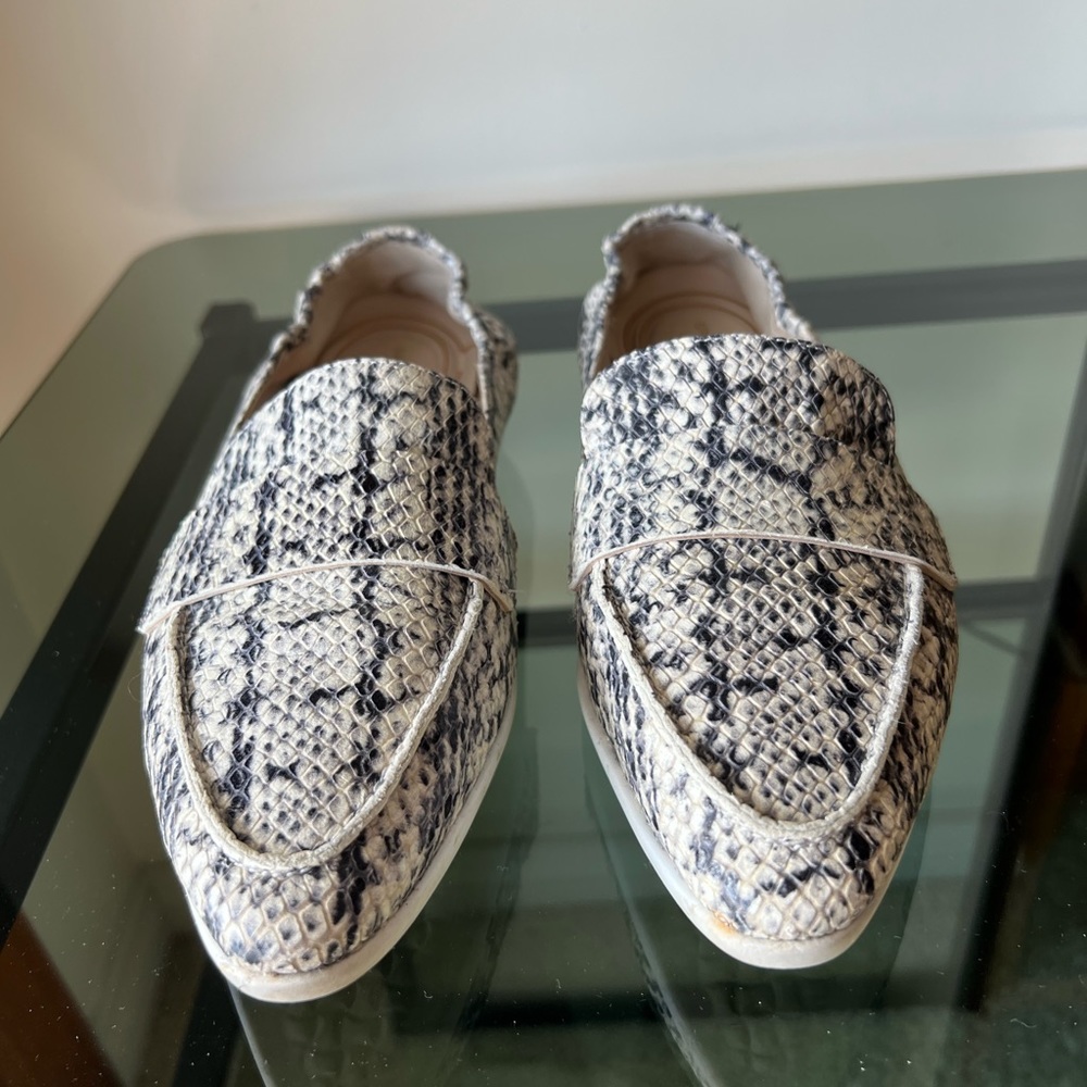 Cole Haan Women's Snake Skin Loafers in Ivory grey/black Size: 7.5 MSRP:  $160 - Picture 6 of 8